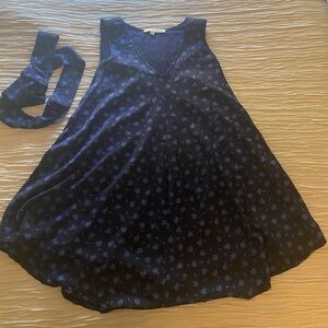 Purple Sleeveless V-Neck A-Line Blouse